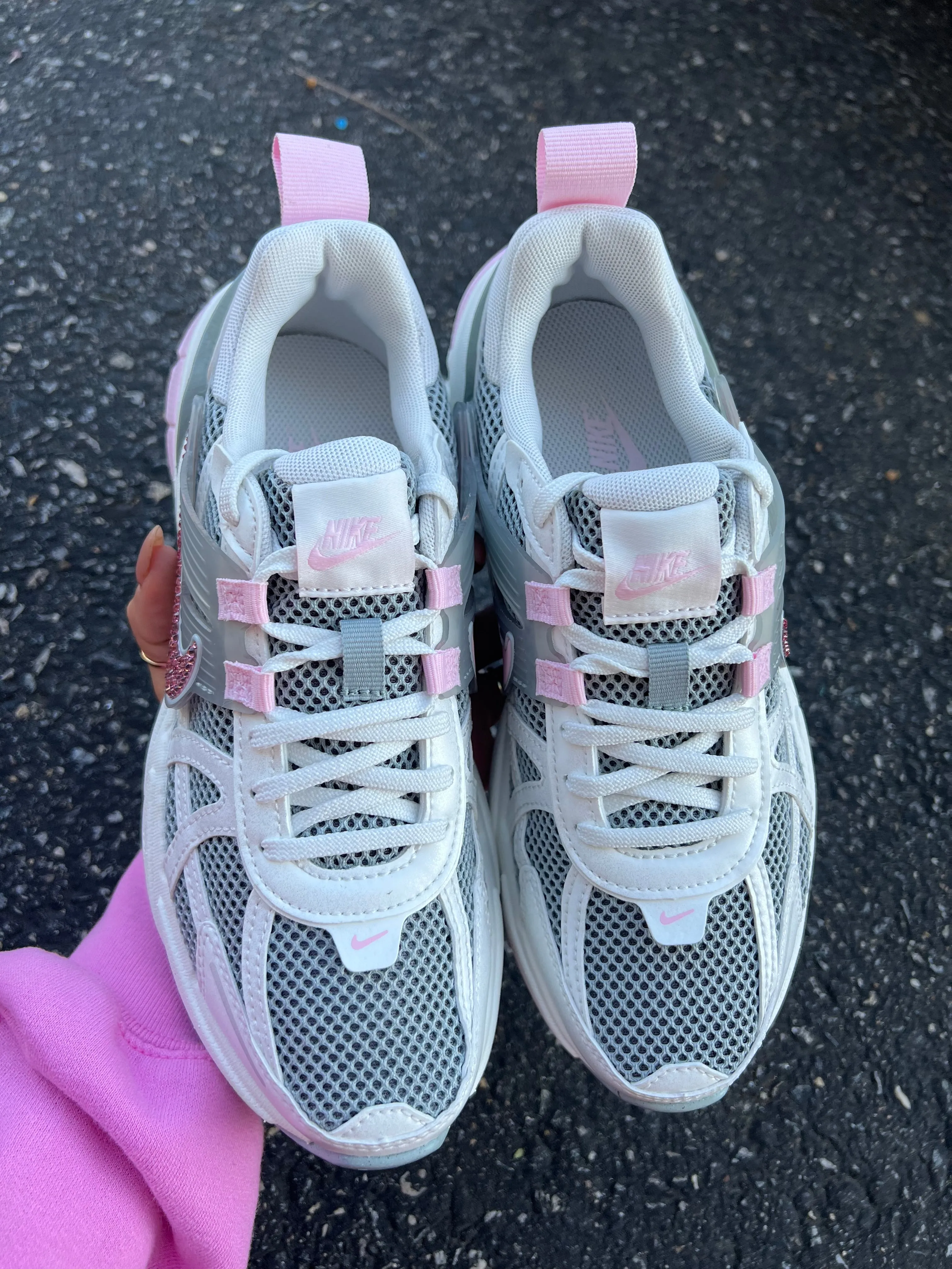 Brand New Bubblegum Pink Swarovski Womens Nike Shoes