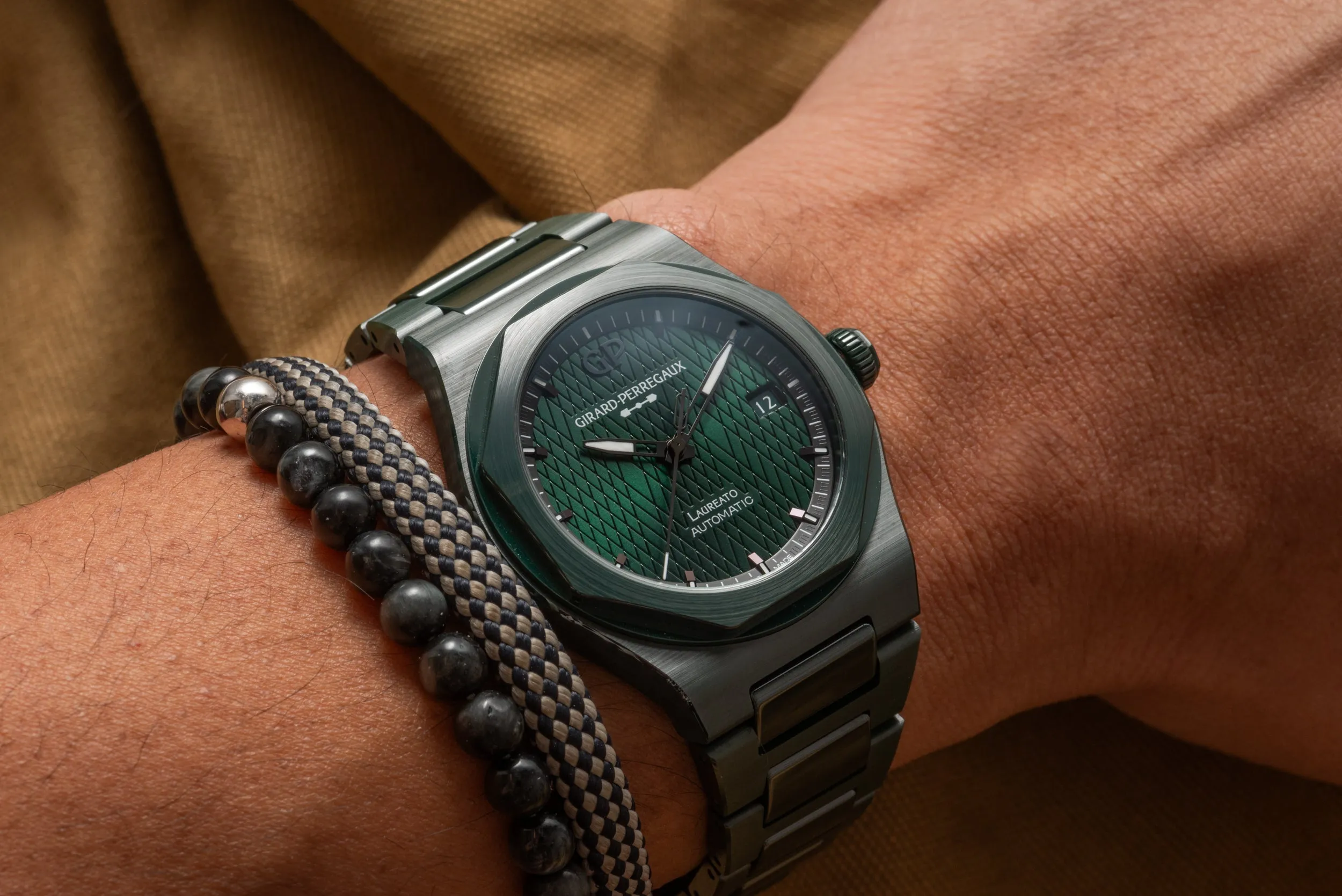 Girard Perregaux Laureato 38mm Green Ceramic Aston Martin Edition