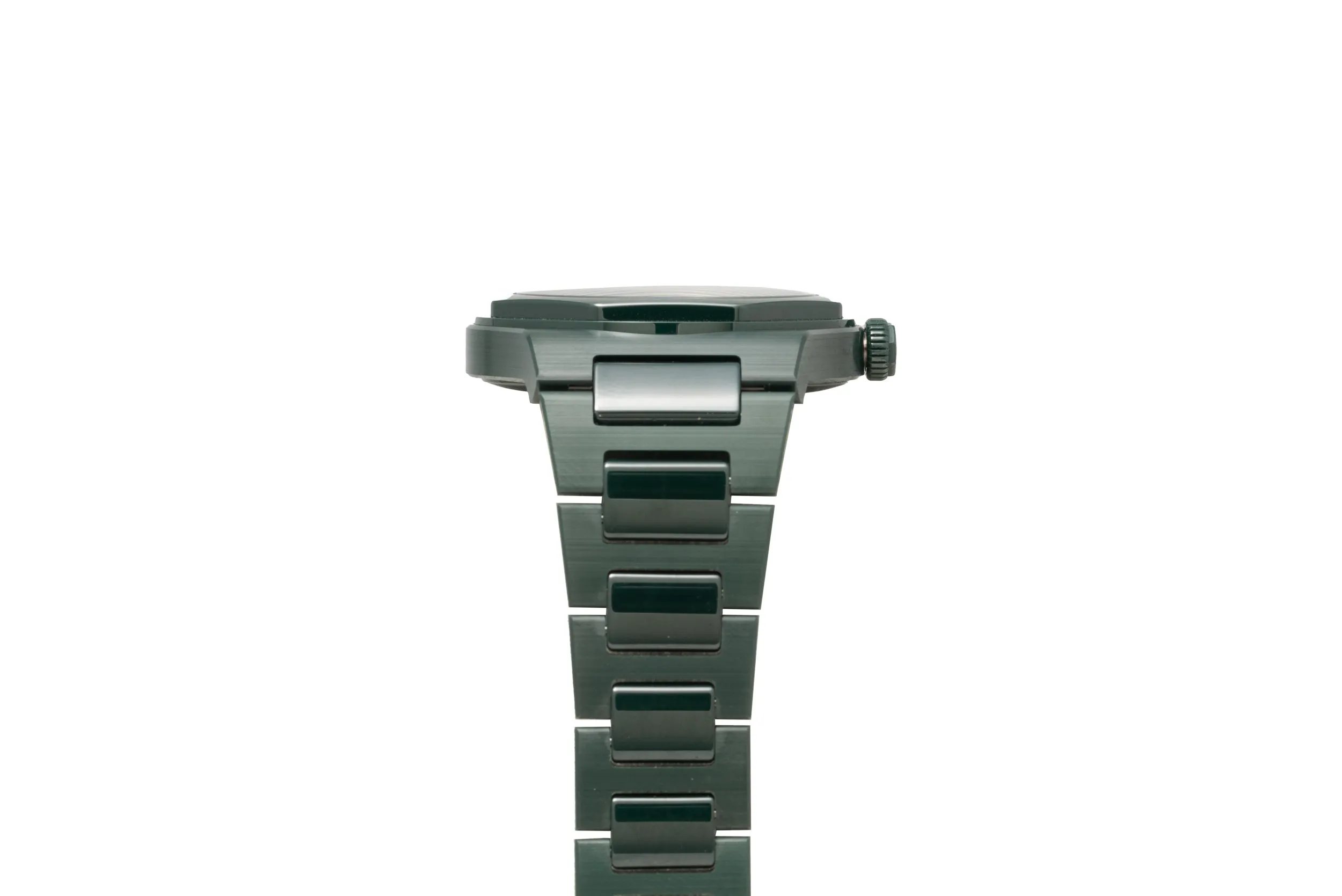 Girard Perregaux Laureato 38mm Green Ceramic Aston Martin Edition